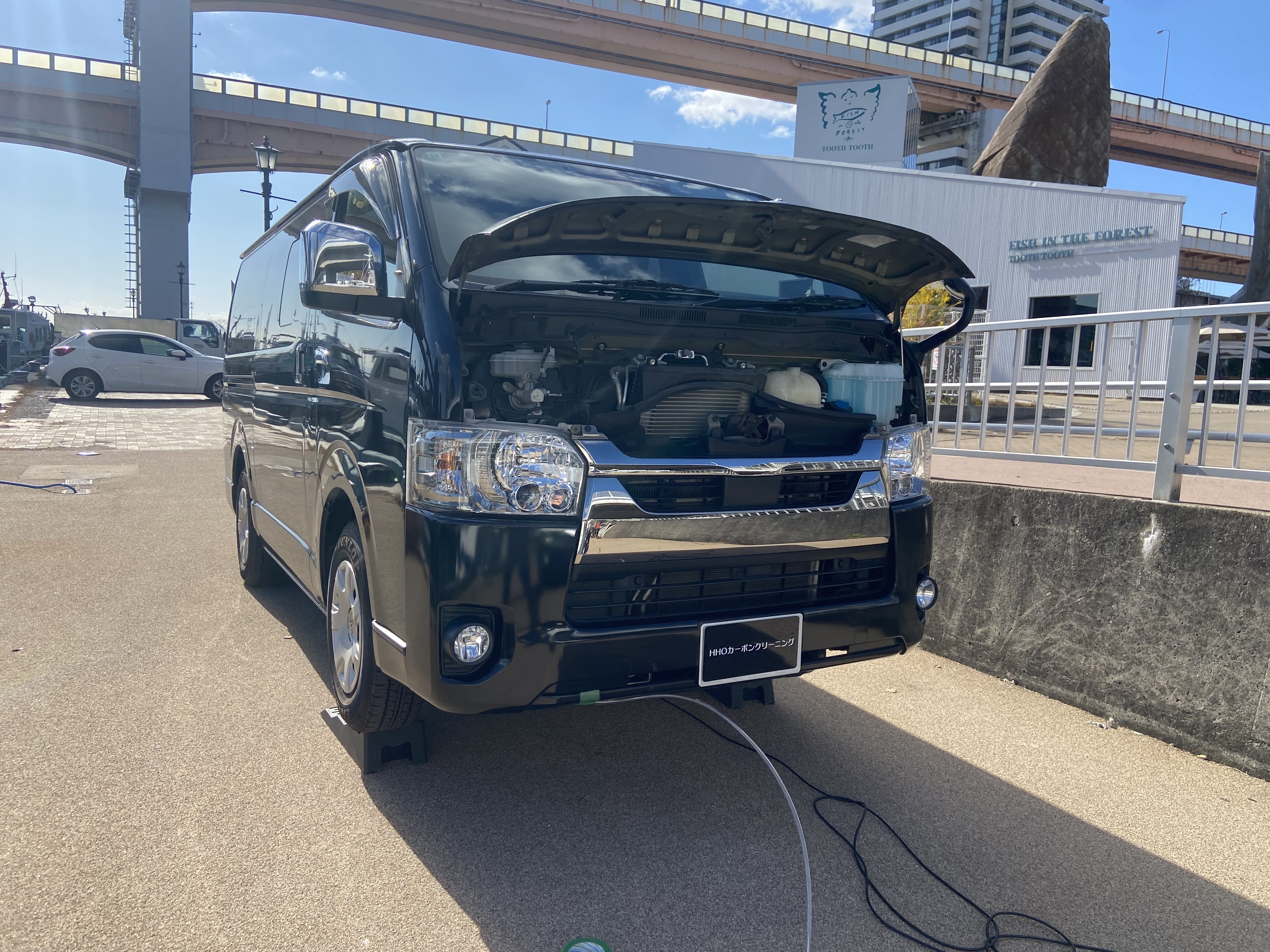 ハイエース フロント